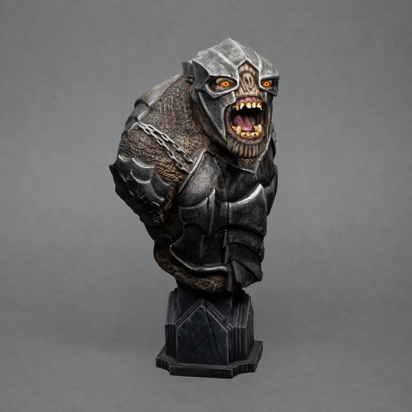 Olog-hai from Lord of the Rings bust 1 of 1